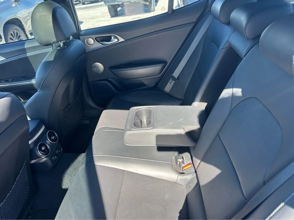 2019 Kia Stinger GT - Image 11 of 18