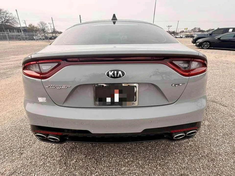2019 Kia Stinger GT - Image 4 of 12
