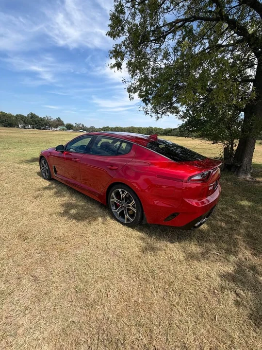 2019 Kia Stinger - Image 5 of 17
