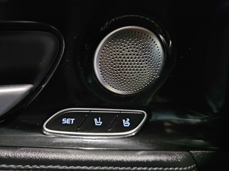 2019 Kia Stinger GT - Image 15 of 20