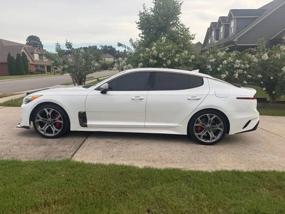 2019 Kia Stinger - Image 14 of 20