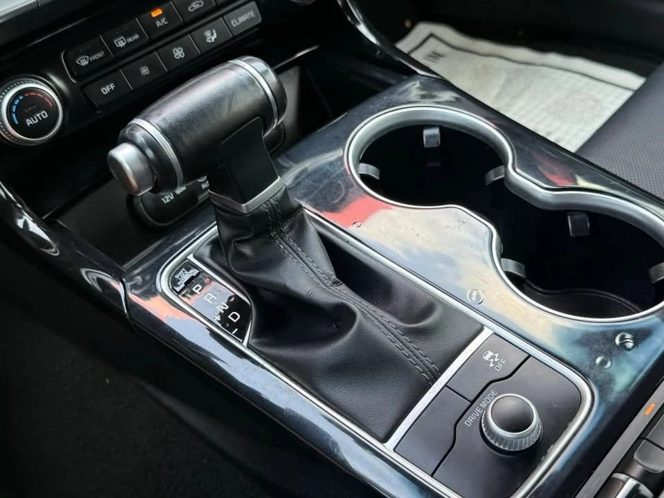 2019 Kia Stinger - Image 15 of 20