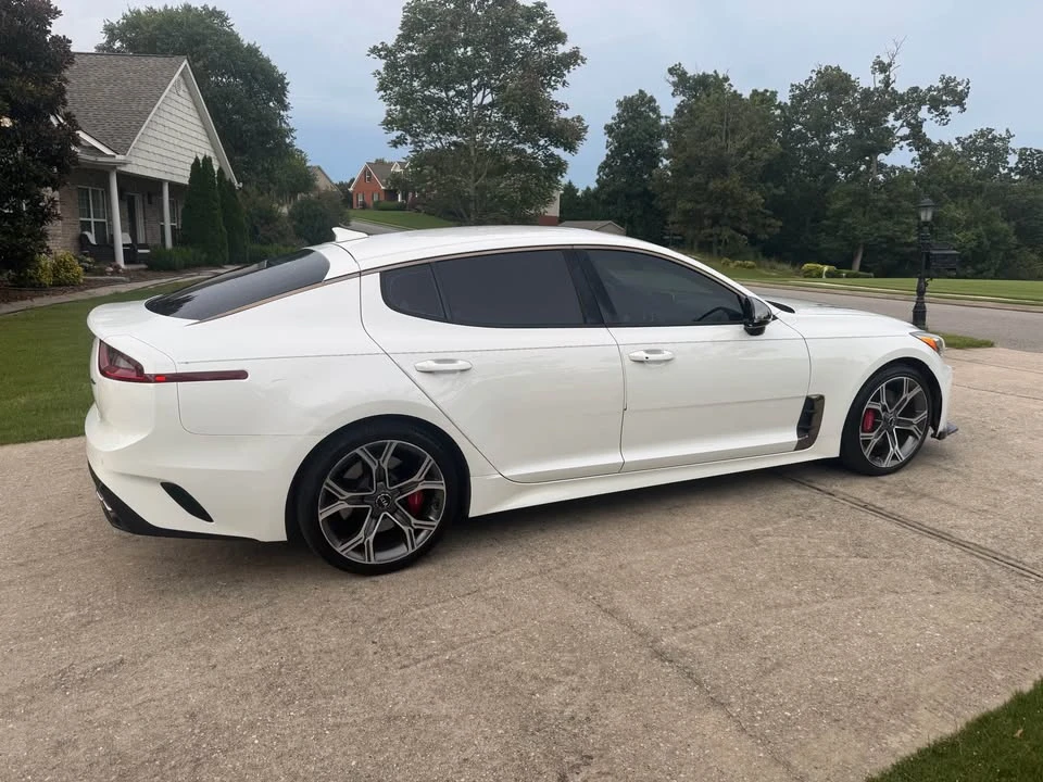 2019 Kia Stinger - Image 19 of 20