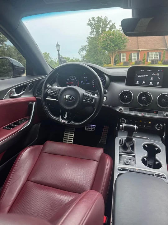2019 Kia Stinger - Image 7 of 20