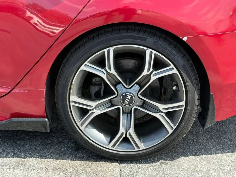 2019 Kia Stinger - Image 19 of 20