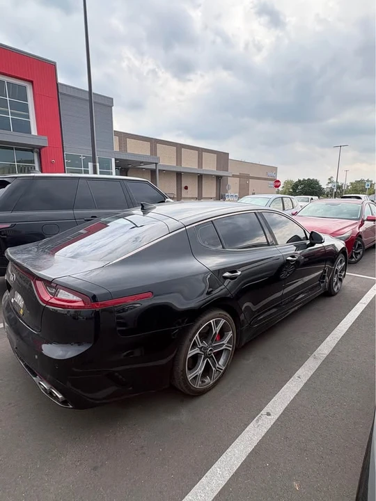 2019 Kia Stinger - Image 3 of 19