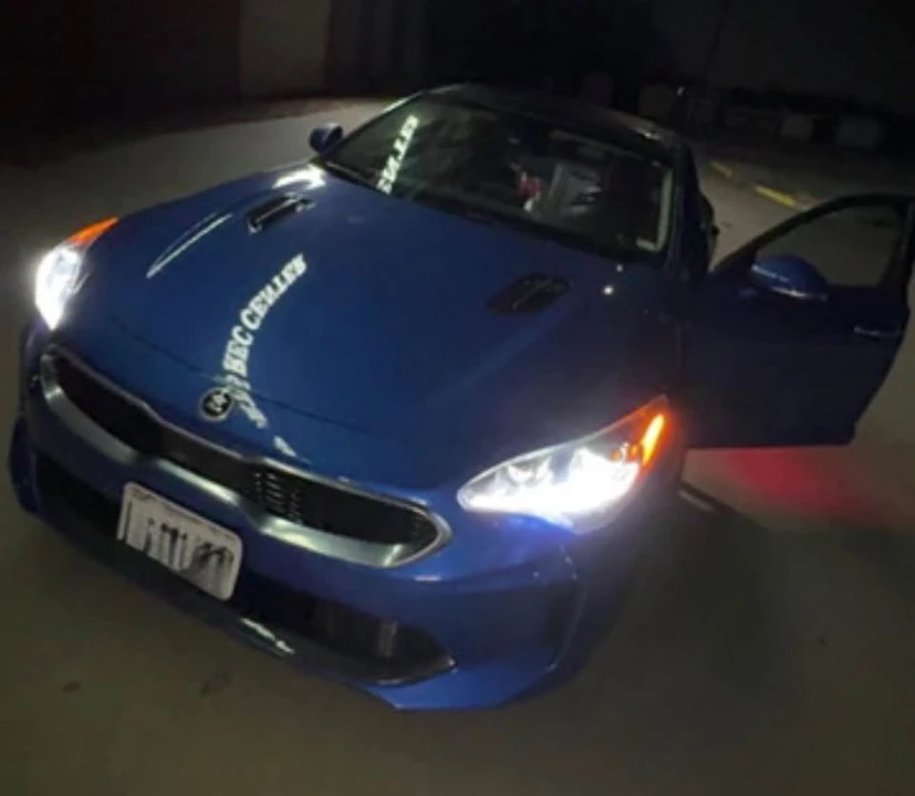 2019 Kia Stinger - Image 3 of 11