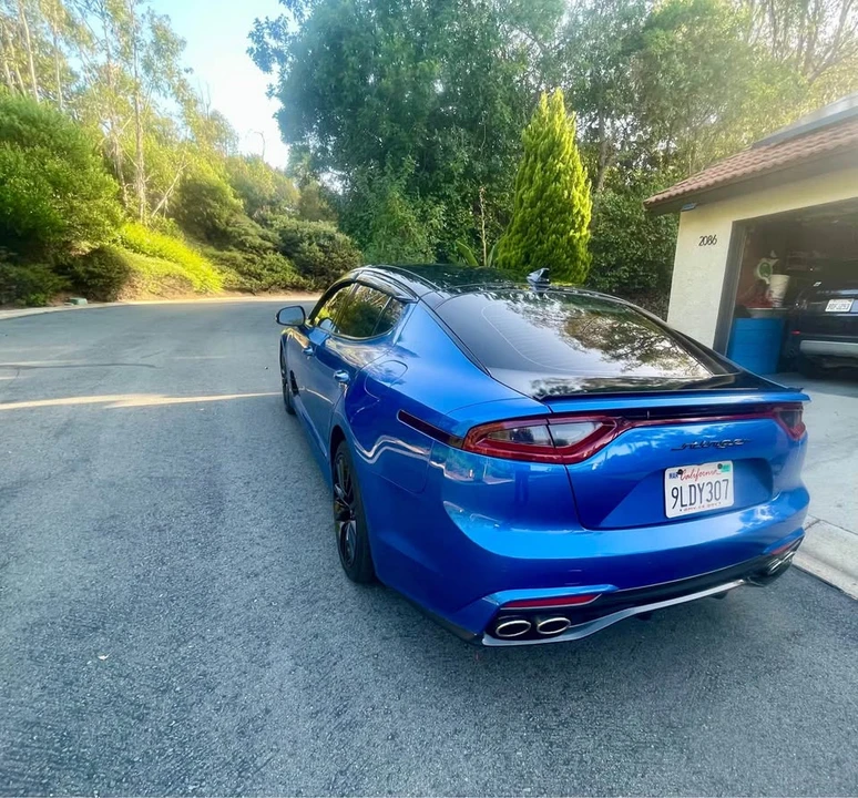 2019 Kia Stinger - Image 3 of 10