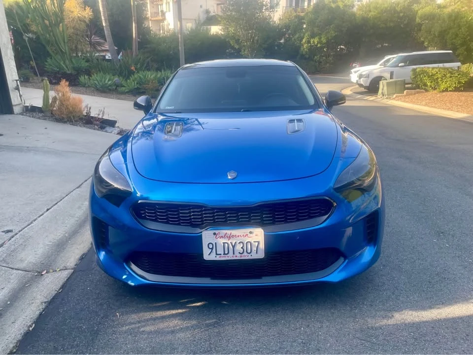2019 Kia Stinger - Image 2 of 10