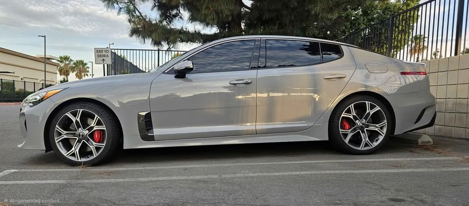 2019 Kia Stinger - Image 4 of 15