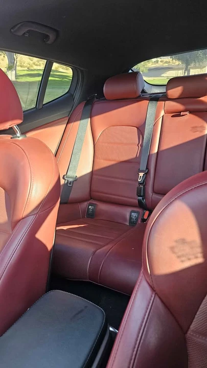 2019 Kia Stinger - Image 7 of 15