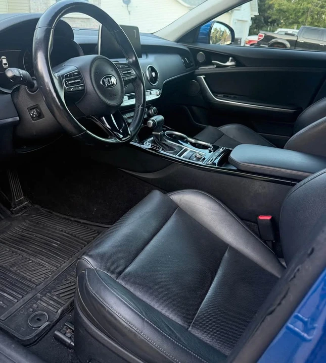 2019 Kia Stinger - Image 10 of 11