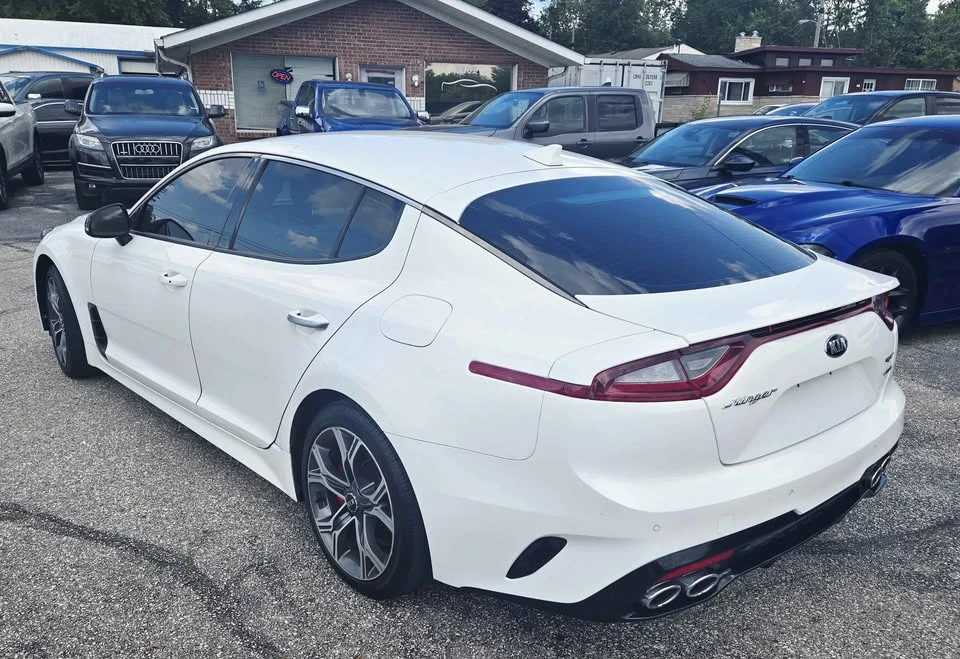 2019 Kia Stinger - Image 5 of 12