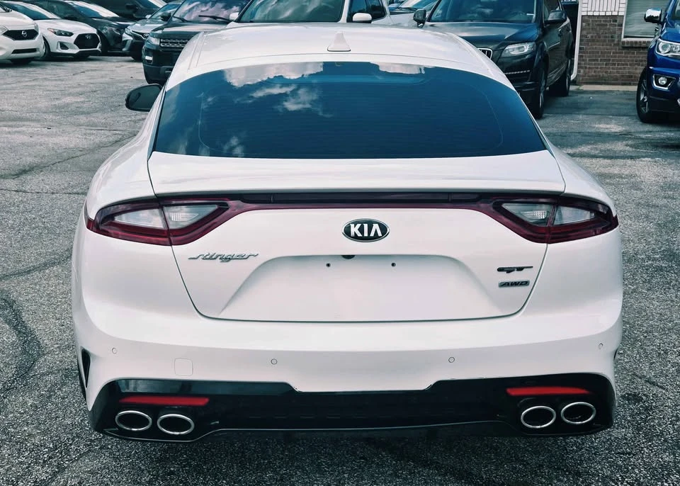2019 Kia Stinger - Image 6 of 12