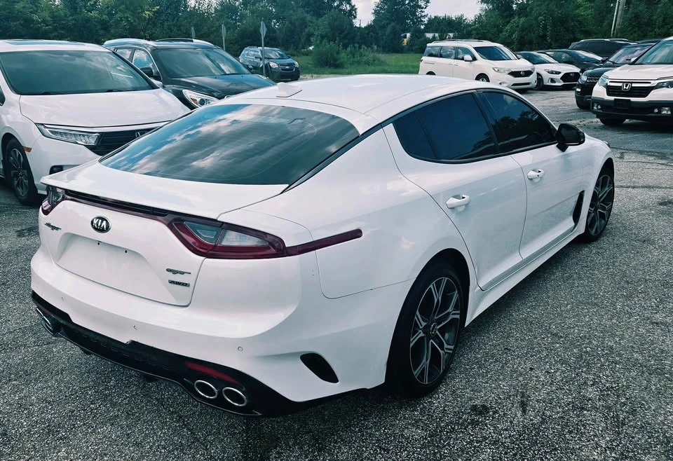 2019 Kia Stinger - Image 7 of 12