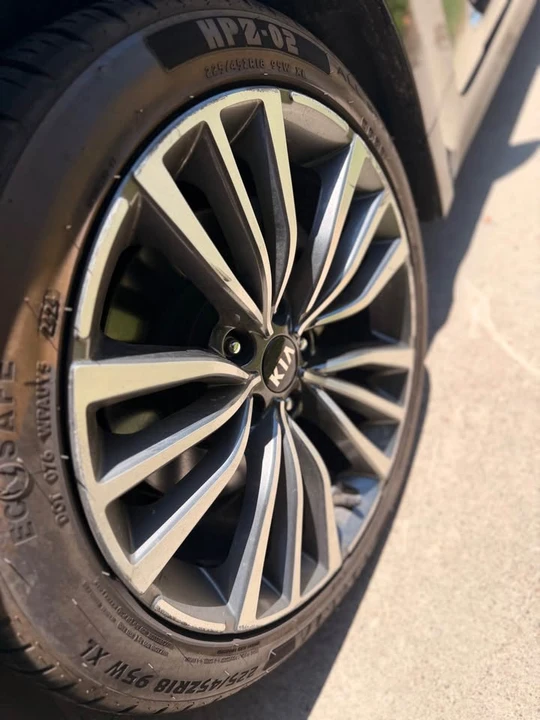 2019 Kia Stinger - Image 10 of 10