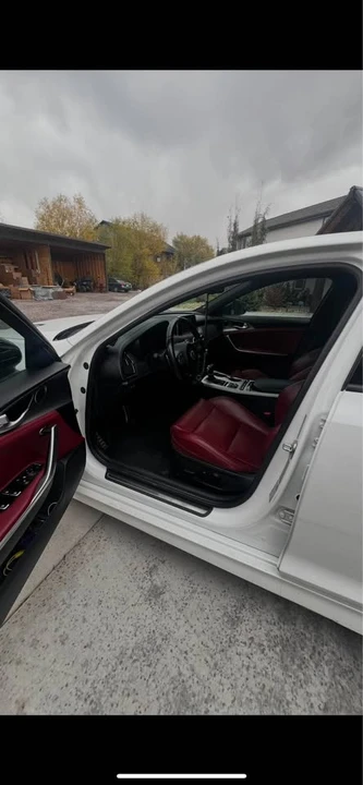 2019 Kia Stinger - Image 3 of 10