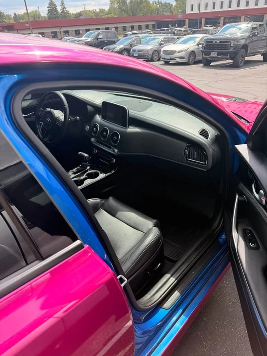 2019 Kia Stinger - Image 10 of 14