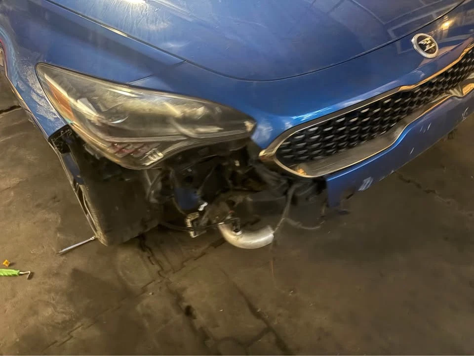 2019 Kia Stinger - Image 3 of 5