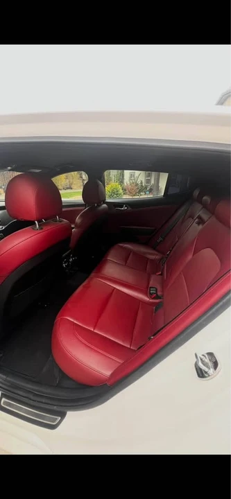 2019 Kia Stinger - Image 5 of 10