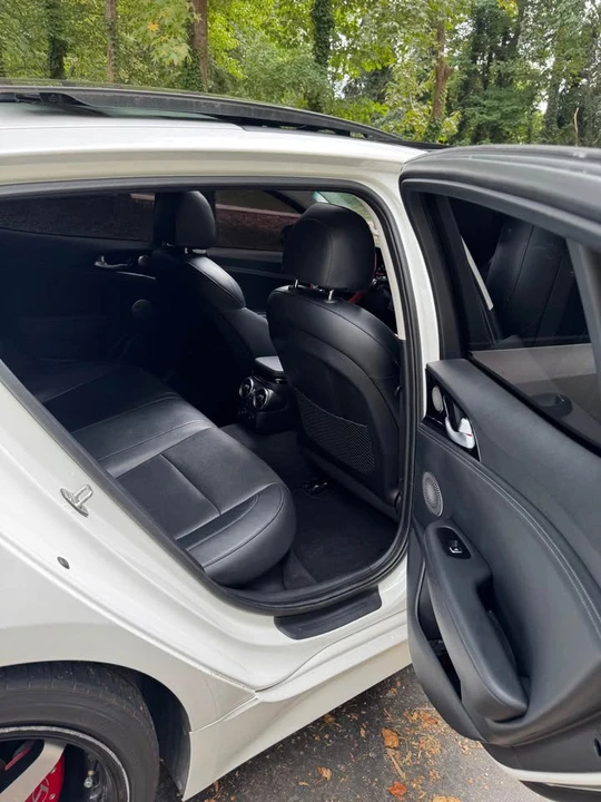 2019 Kia Stinger - Image 8 of 11