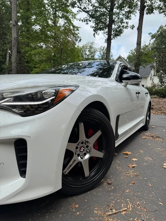2019 Kia Stinger - Image 5 of 11