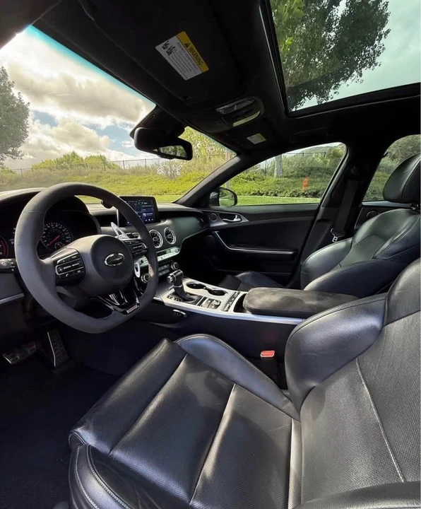 2019 Kia Stinger - Image 6 of 7