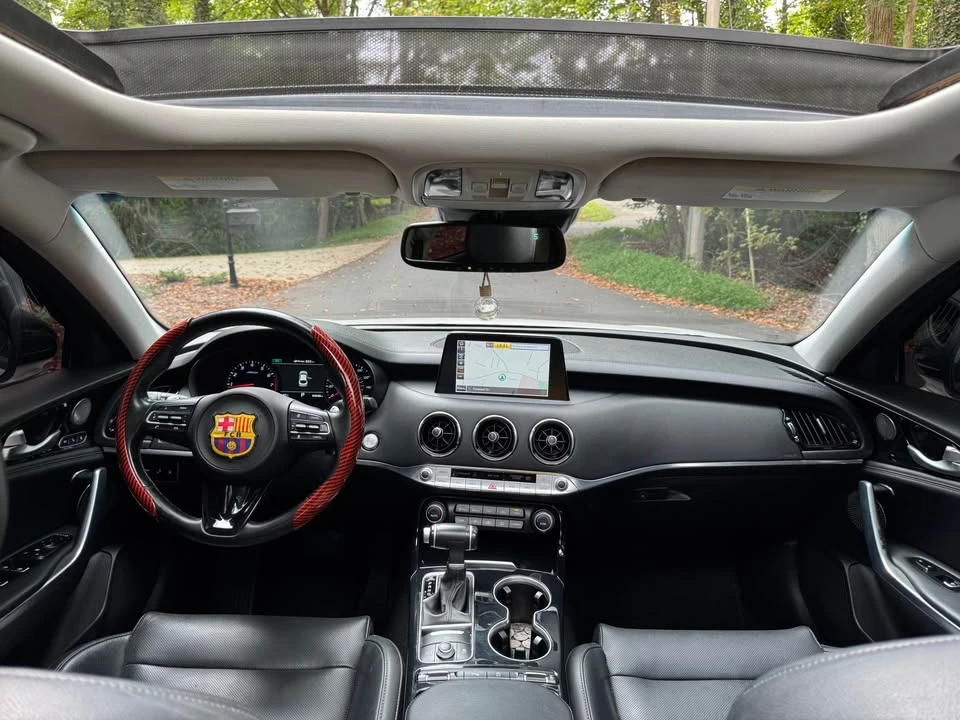 2019 Kia Stinger - Image 6 of 11