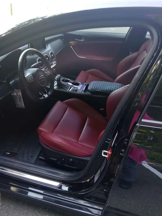 2019 Kia Stinger - Image 5 of 7