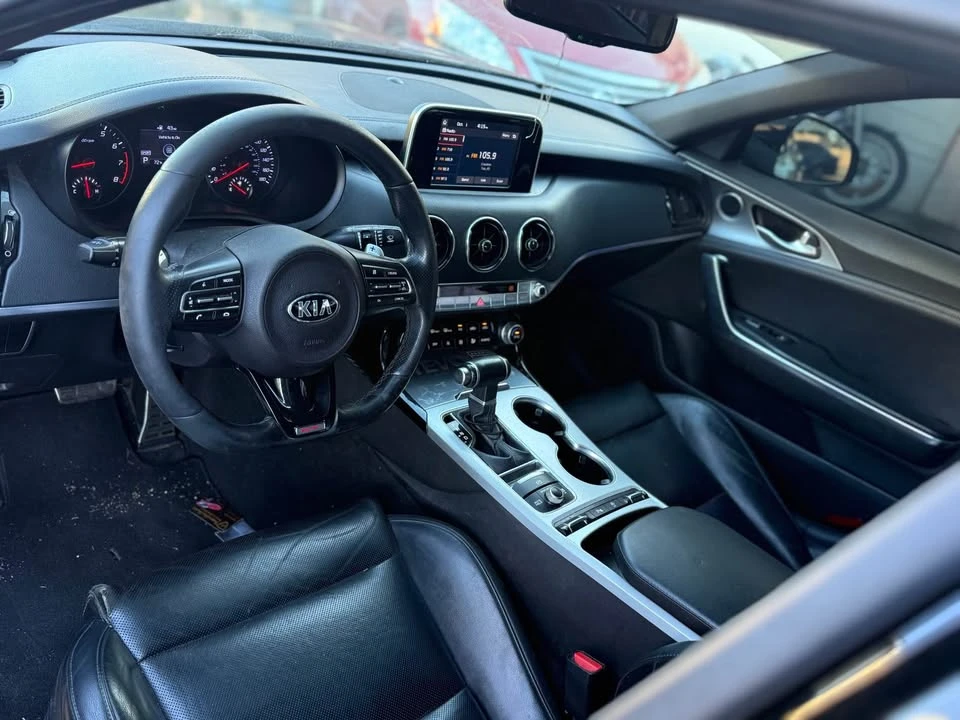 2019 Kia Stinger GT - Image 6 of 7