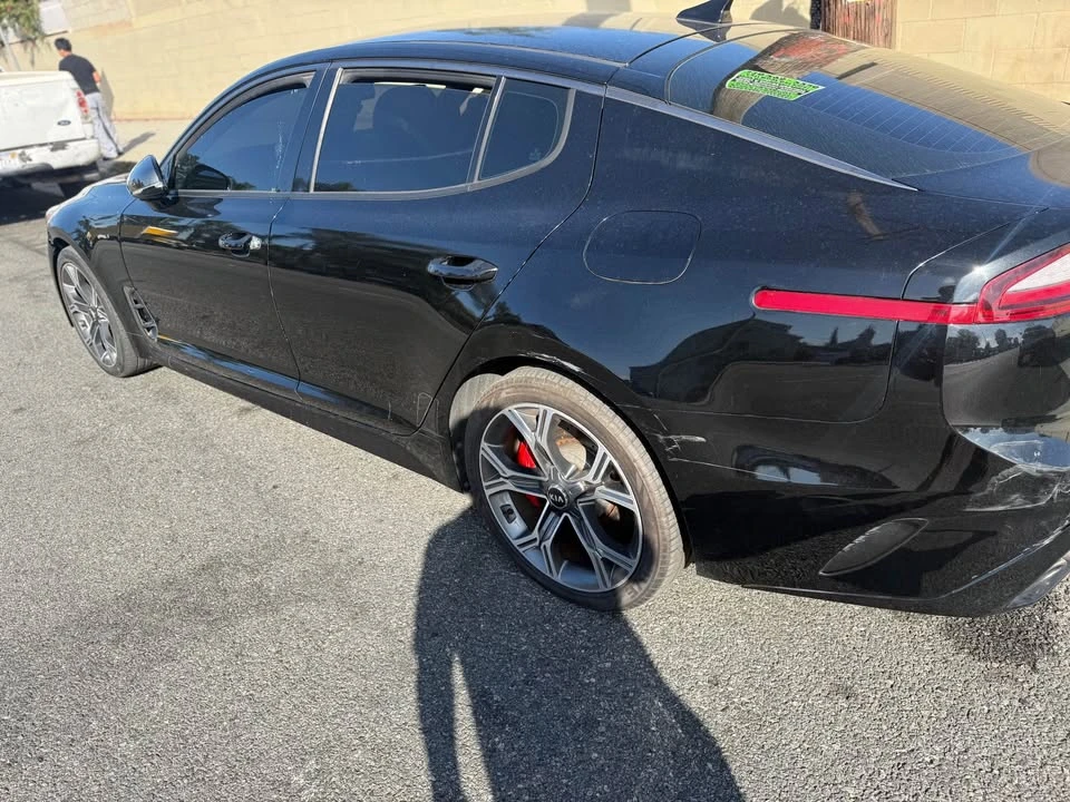 2019 Kia Stinger GT - Image 2 of 7
