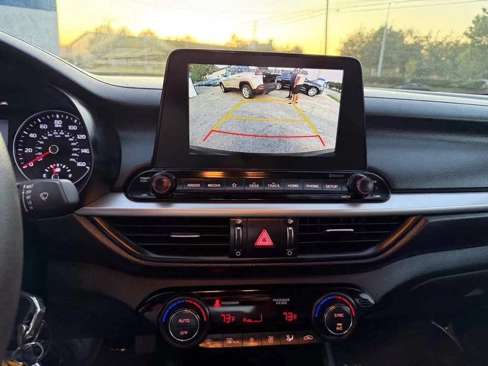 2019 Kia Forte - Image 16 of 18