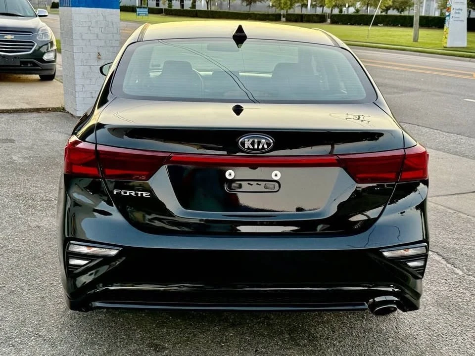 2019 Kia Forte - Image 6 of 20