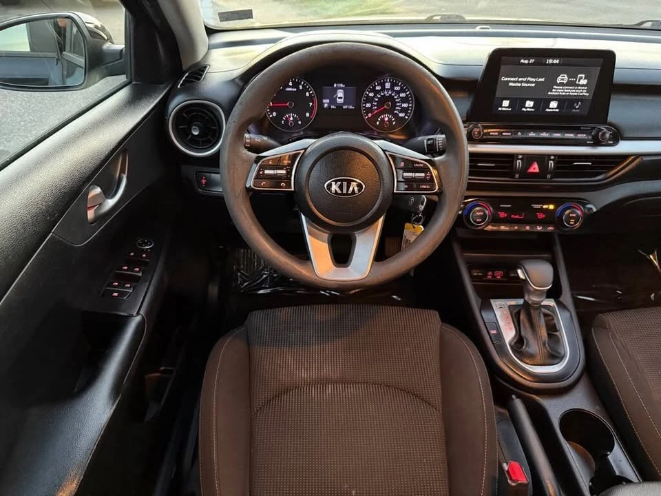 2019 Kia Forte - Image 12 of 18