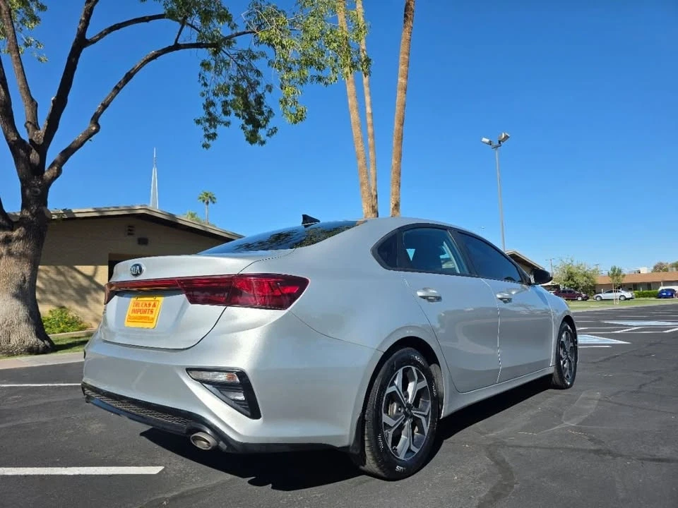 2019 Kia Forte - Image 7 of 20