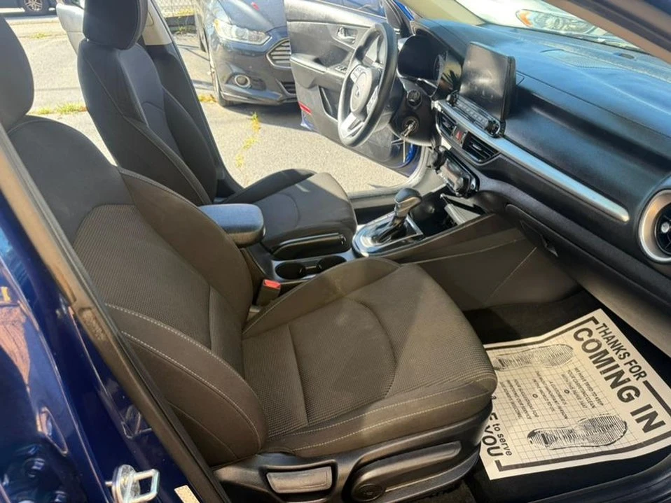 2019 Kia Forte - Image 15 of 20
