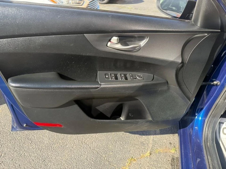 2019 Kia Forte - Image 16 of 20