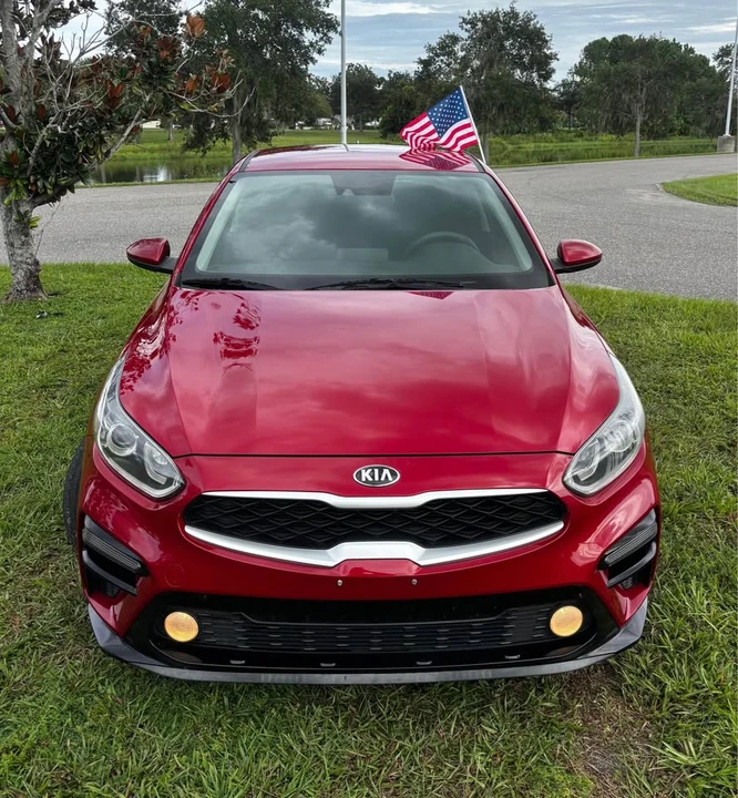 2019 Kia Forte - Image 2 of 9