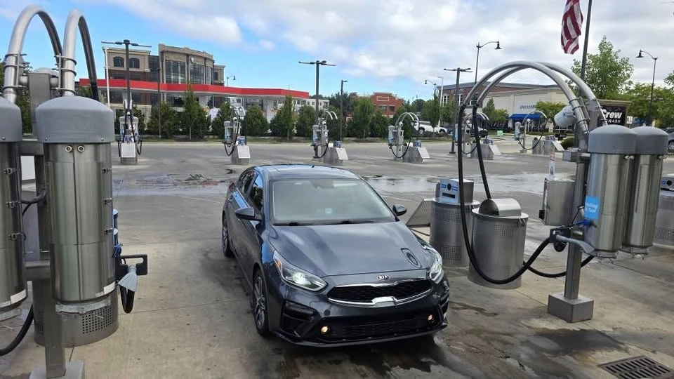 2019 Kia Forte - Image 6 of 12