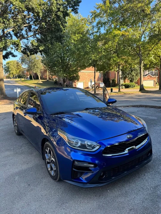 2019 Kia Forte - Image 6 of 11