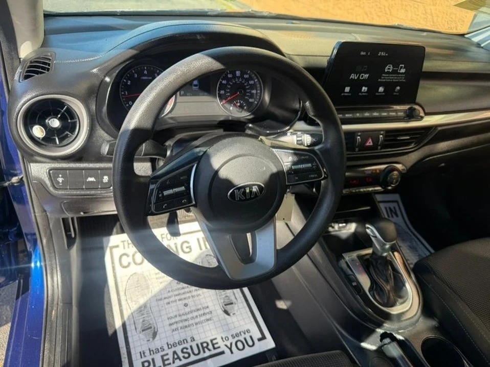 2019 Kia Forte - Image 8 of 20
