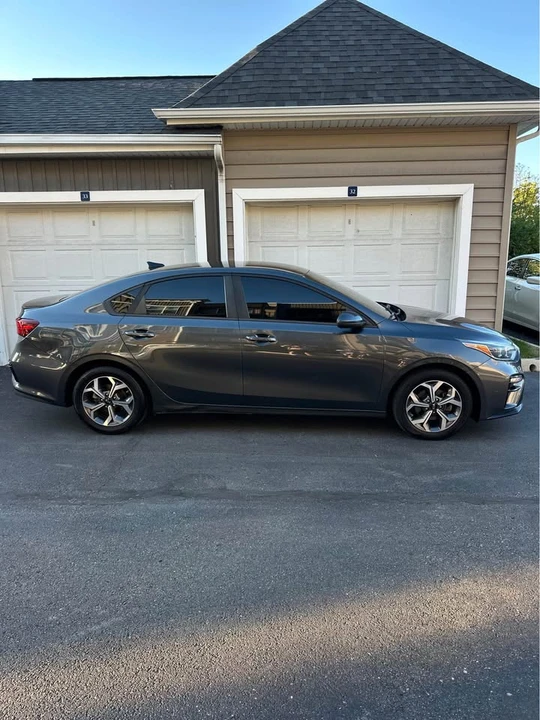 2019 Kia Forte - Image 2 of 8