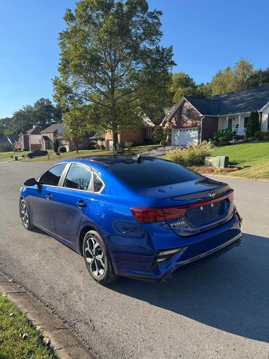 2019 Kia Forte - Image 3 of 11
