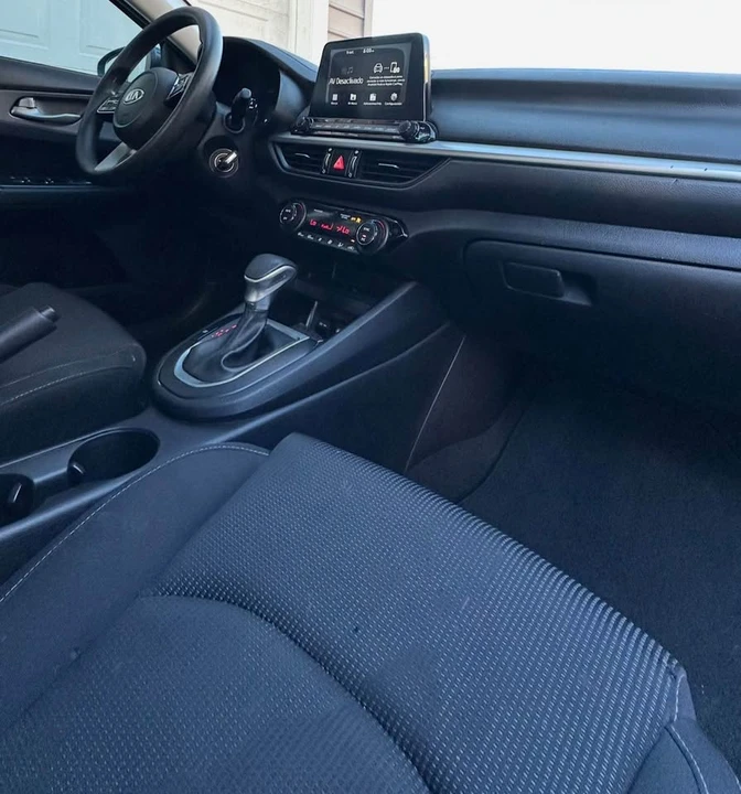 2019 Kia Forte - Image 8 of 8