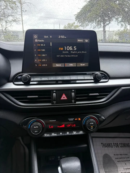 2019 Kia Forte - Image 11 of 12