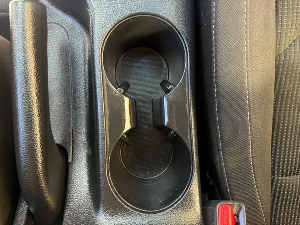 2019 Kia Forte - Image 10 of 20