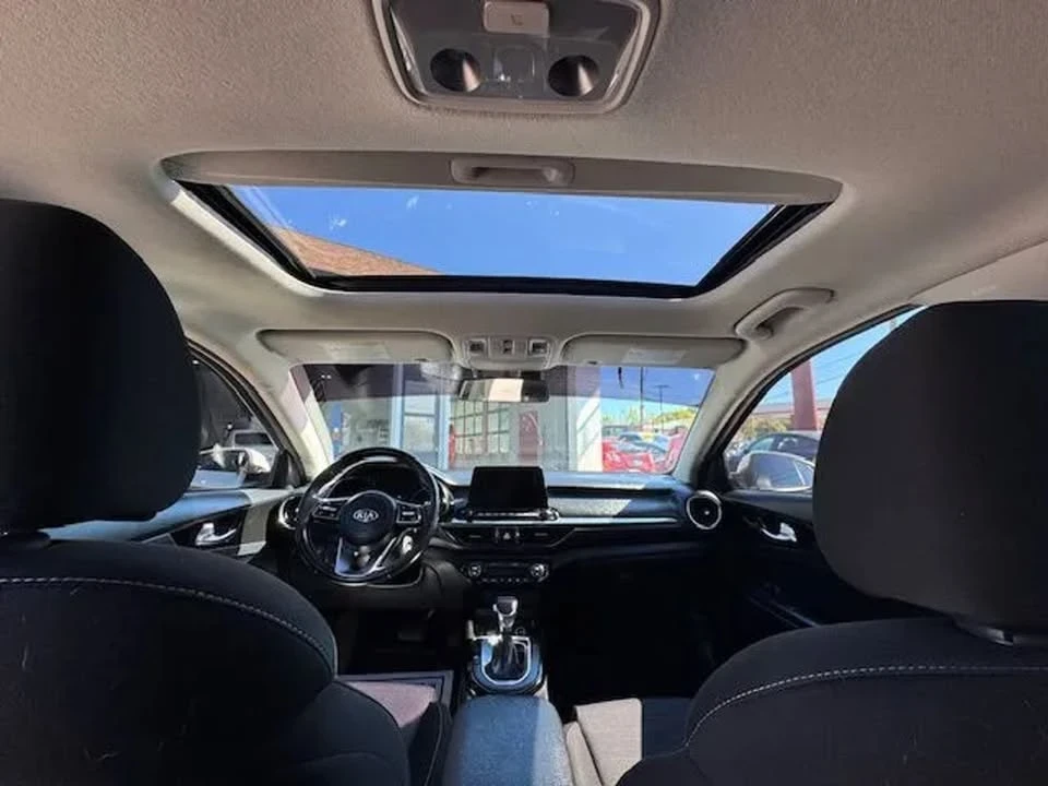 2019 Kia Forte - Image 4 of 8