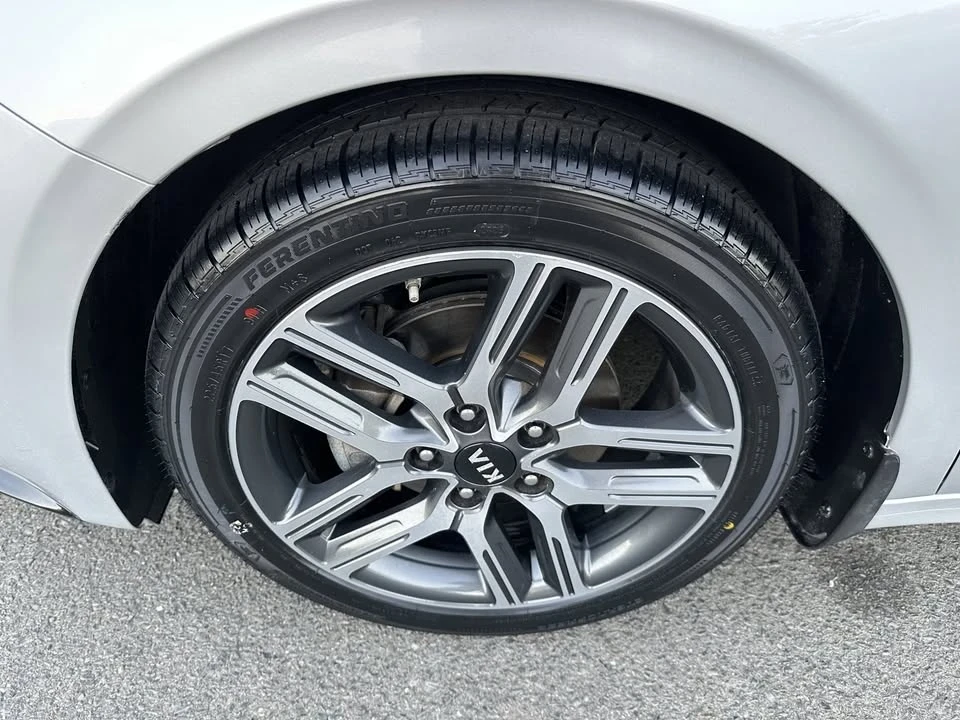 2019 Kia Forte - Image 17 of 18