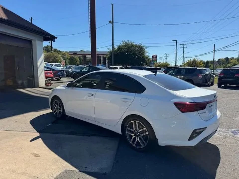 2019 Kia Forte - Image 6 of 8