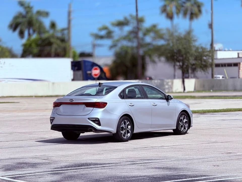 2019 Kia Forte - Image 4 of 6